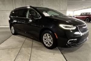 2022 Chrysler Pacifica Touring L FWD
