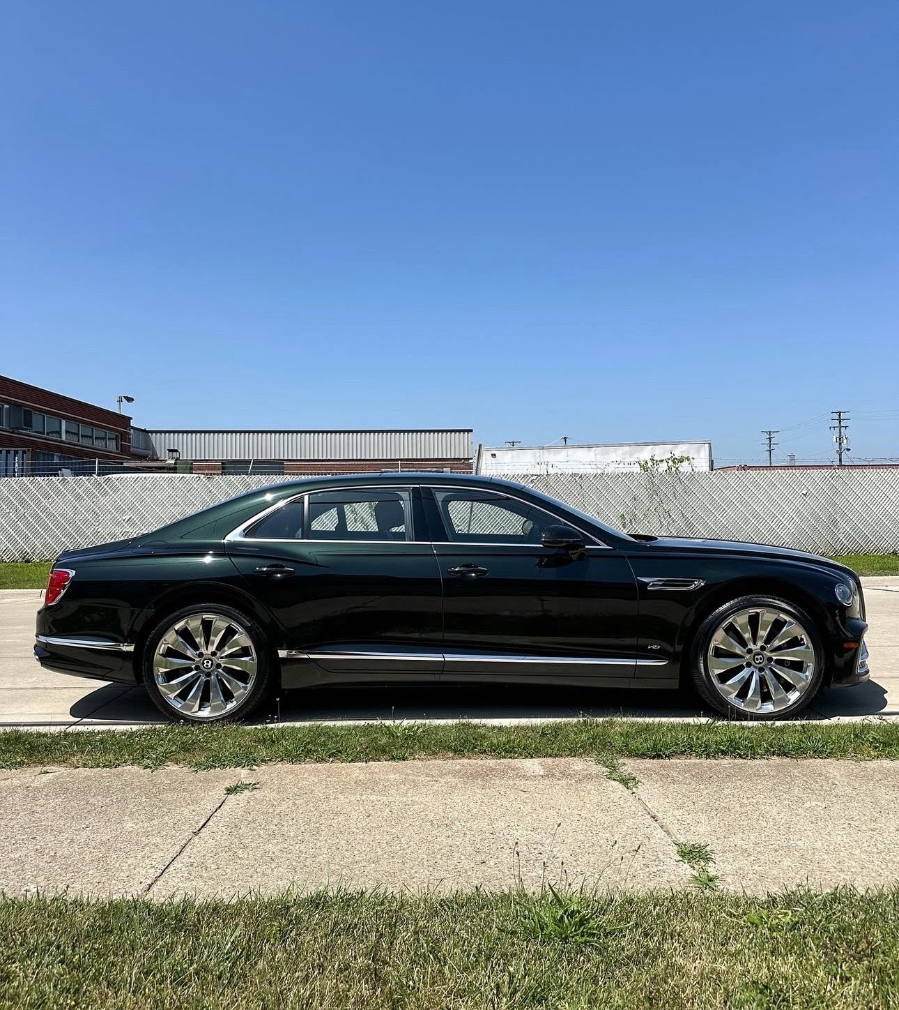 snaptik_7549607070186753294_5