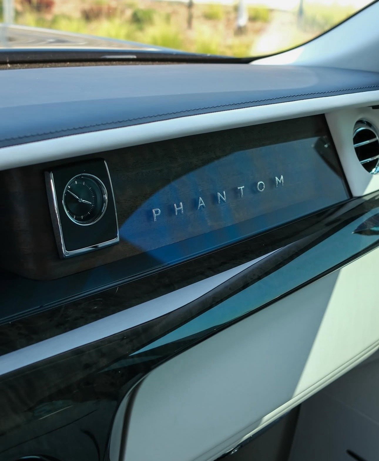 snaptik_7551243956894305591_9