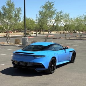 2021 Aston Martin DBS Superleggera