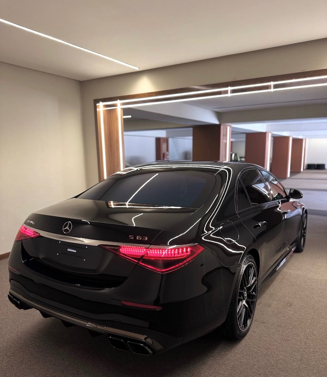 snaptik_7555935877097065741_7